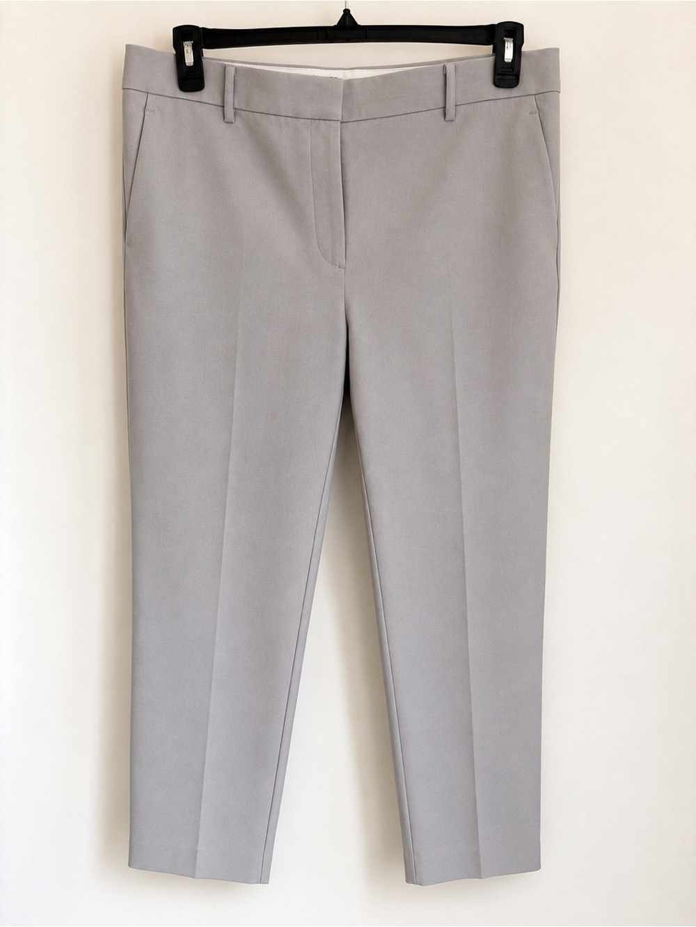 NWT! Ann Taylor Light Gray Tailored Crop Trousers